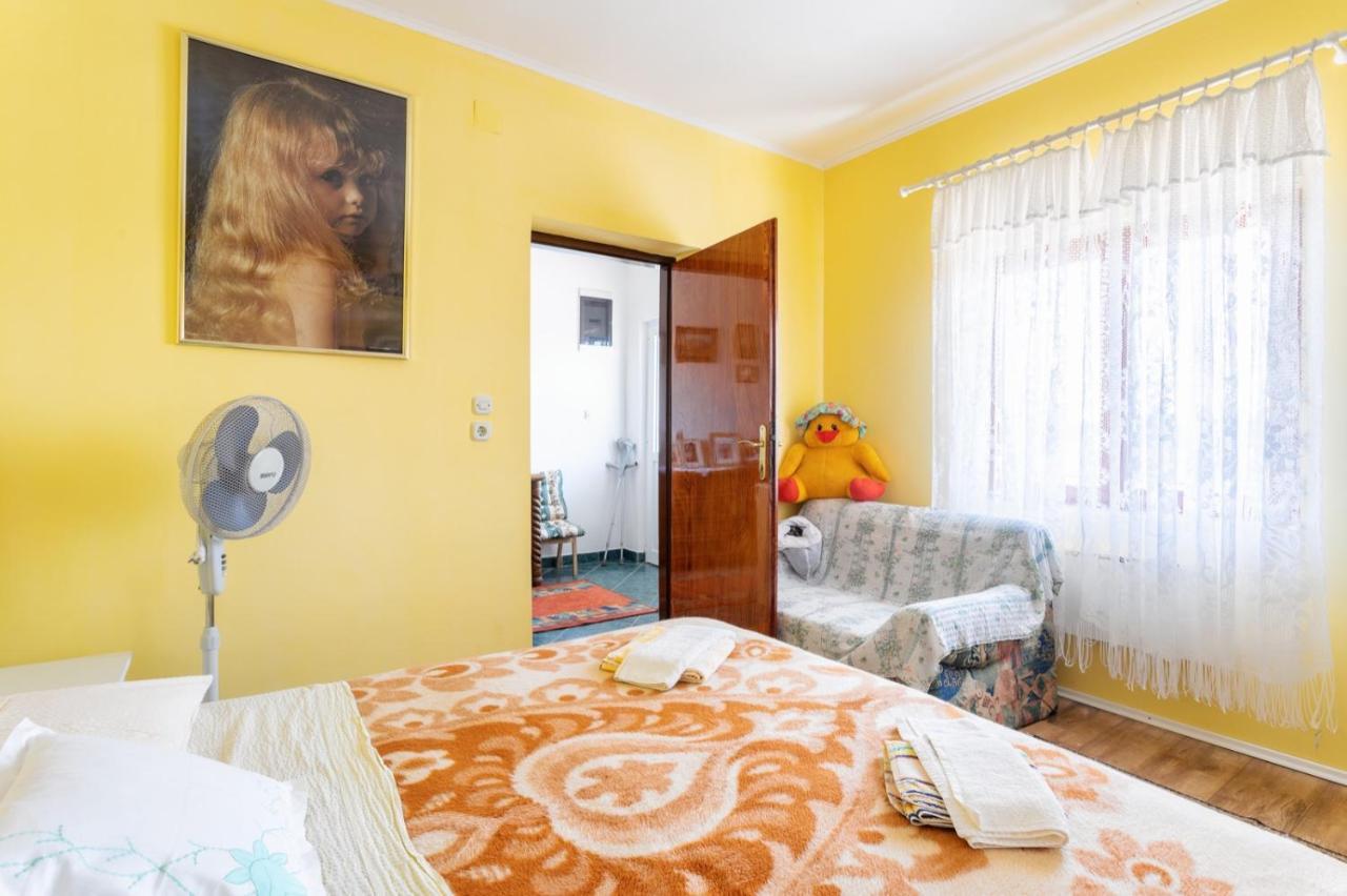 Golden Flowers Razvode Ngoại thất bức ảnh